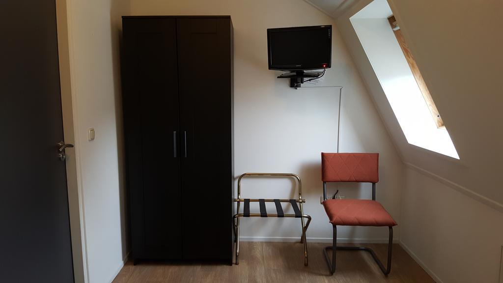 De Oude Smidse Bed & Breakfast Baexem Bagian luar foto