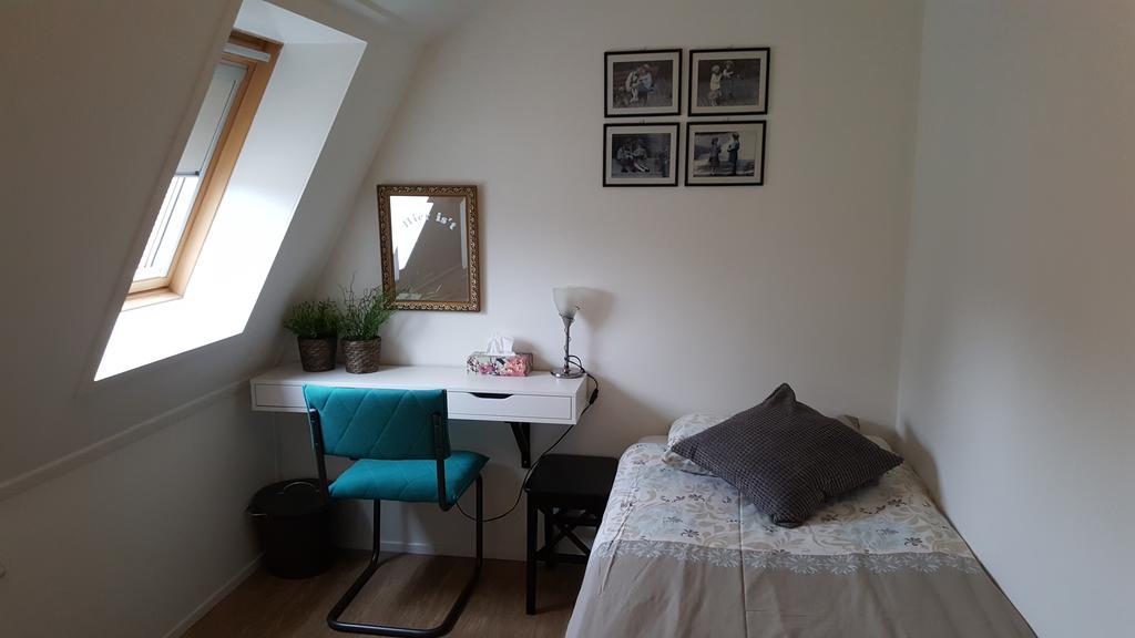 De Oude Smidse Bed & Breakfast Baexem Bagian luar foto